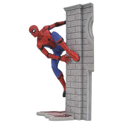 Marvel Spiderman Homecoming Spiderman statue 25cm